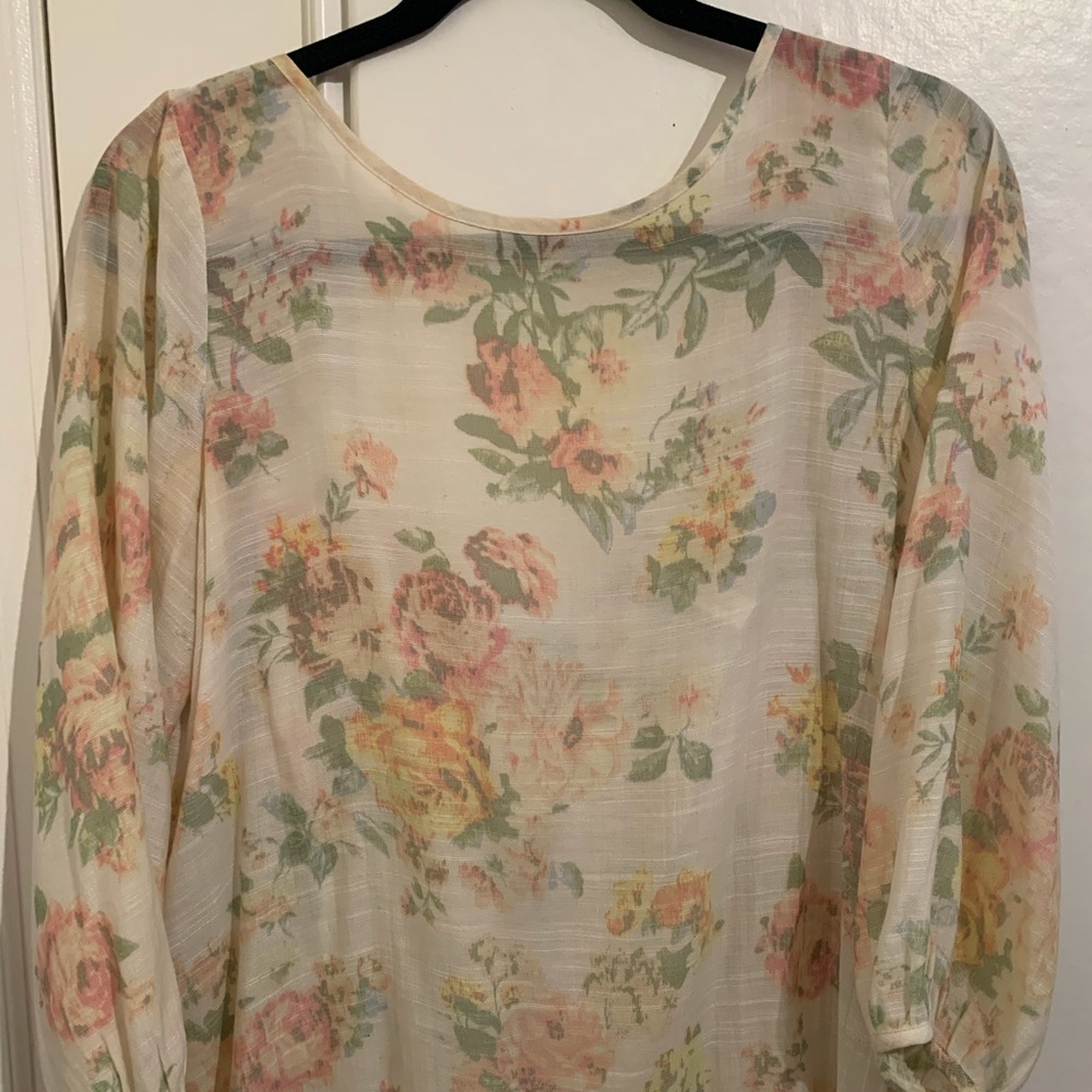 Floral Low Back Blouse